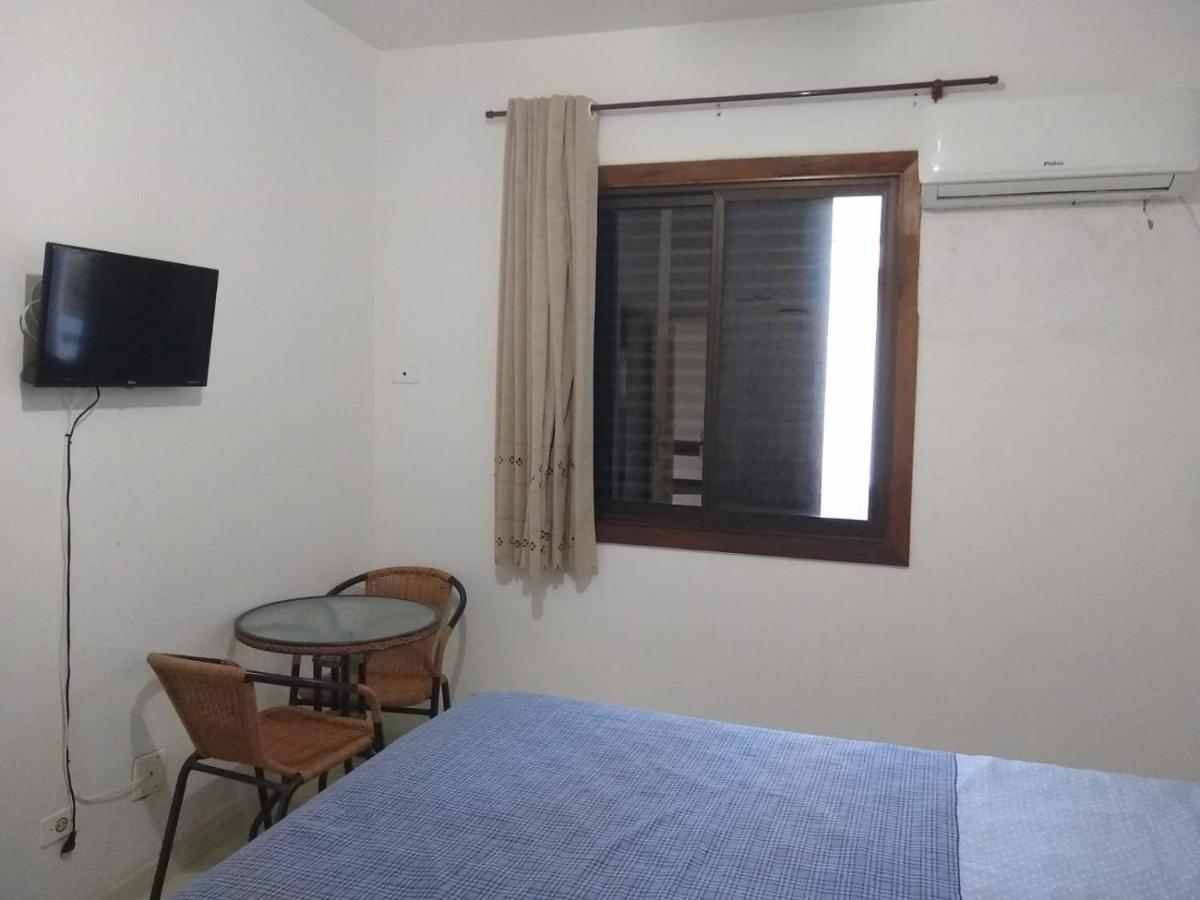 Pousada Parque Suites Estacionamento E Piscina Guarujá Eksteriør billede